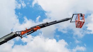 Cestelli per gru: cosa valutare prima di scegliere